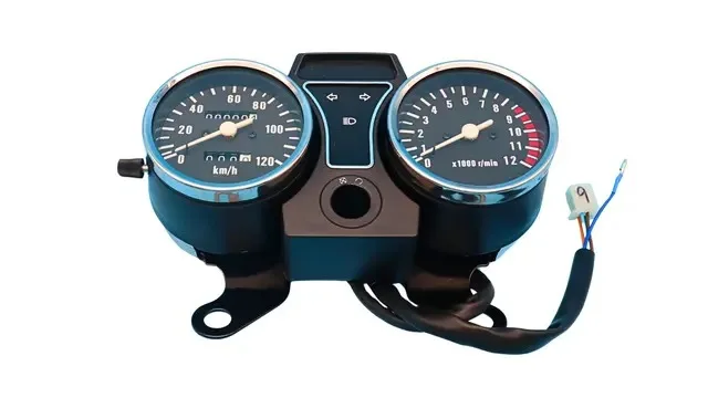 TABLERO PARA VELOCIMETRO CLASICO, FT125 , FT125 , FT125 SPORT , FORZA125 , FT125 ROJA )