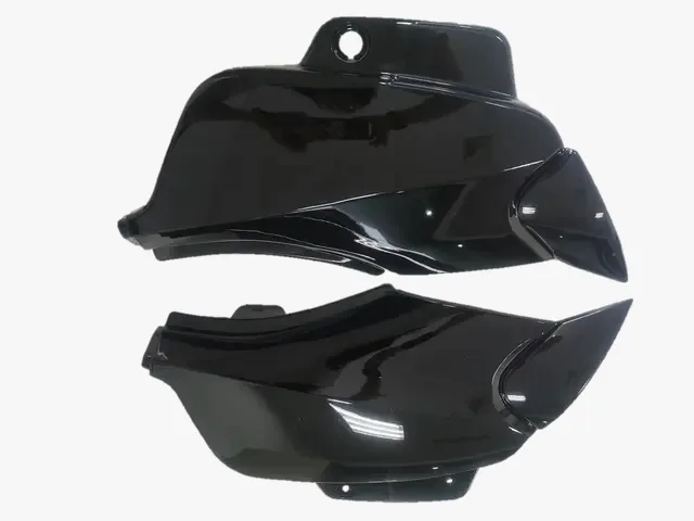 CUBIERTAS FT 150 DER IZQ NEGRA